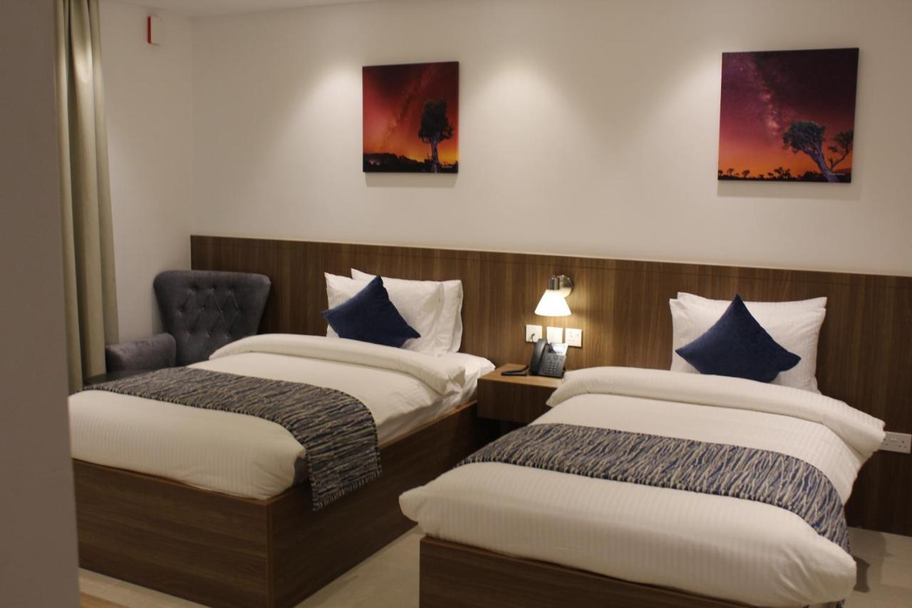 Duqm Express Hotel Exterior photo