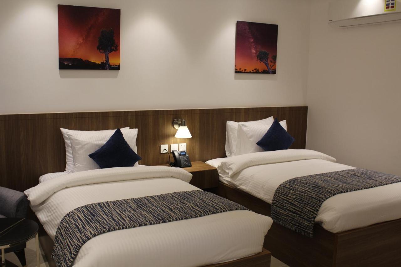 Duqm Express Hotel Exterior photo
